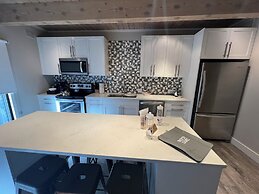 Aspen Square Condominium Hotel