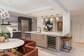 Aspen Square Condominium Hotel