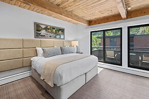 Aspen Square Condominium Hotel