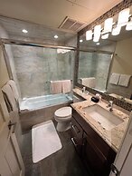 Aspen Square Condominium Hotel