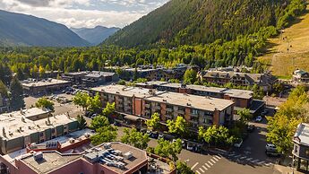 Aspen Square Condominium Hotel