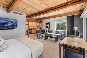 Aspen Square Condominium Hotel