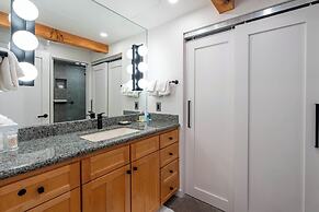 Aspen Square Condominium Hotel