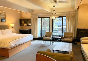 Aspen Square Condominium Hotel