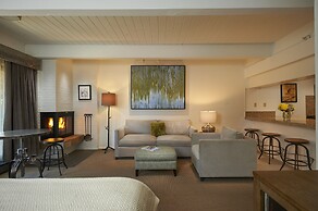 Aspen Square Condominium Hotel