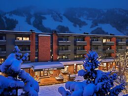 Aspen Square Condominium Hotel