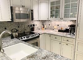 Aspen Square Condominium Hotel