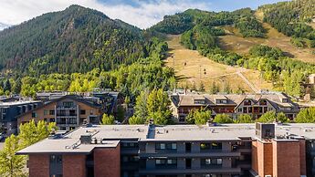 Aspen Square Condominium Hotel