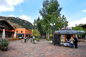 Aspen Square Condominium Hotel