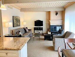 Aspen Square Condominium Hotel