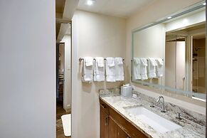 Aspen Square Condominium Hotel