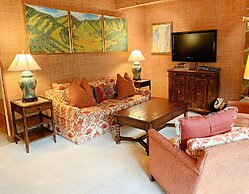 Aspen Square Condominium Hotel