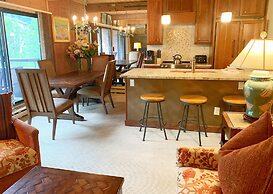 Aspen Square Condominium Hotel