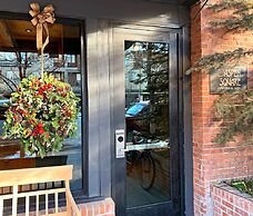 Aspen Square Condominium Hotel