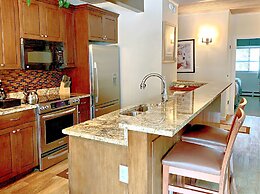 Aspen Square Condominium Hotel