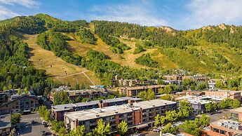 Aspen Square Condominium Hotel