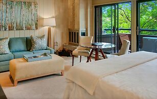 Aspen Square Condominium Hotel