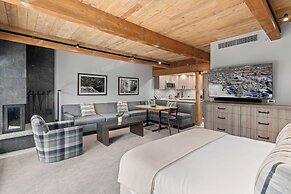 Aspen Square Condominium Hotel