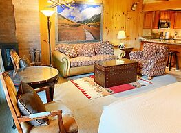 Aspen Square Condominium Hotel