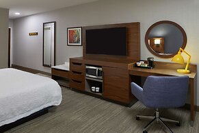 Hampton Inn & Suites by Hilton Montreal-Dorval