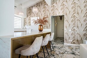 Papagayo Beach Resort