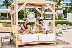 Papagayo Beach Resort