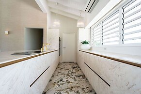 Papagayo Beach Resort