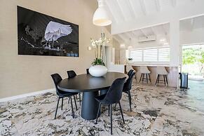 Papagayo Beach Resort