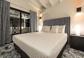 Papagayo Beach Resort