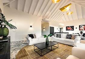 Papagayo Beach Resort