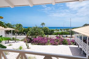 Papagayo Beach Resort