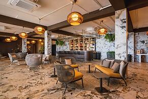 Papagayo Beach Resort