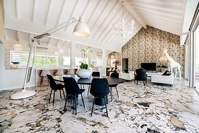 Papagayo Beach Resort