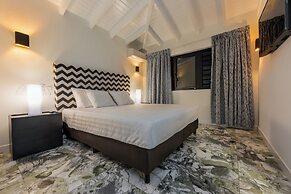 Papagayo Beach Resort