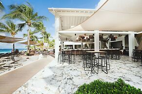 Papagayo Beach Resort