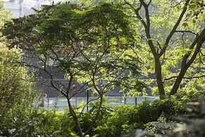 Jumeirah Carlton Tower London