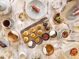 Jumeirah Carlton Tower London