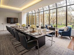 Jumeirah Carlton Tower London