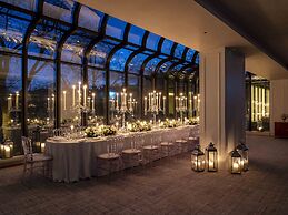 Jumeirah Carlton Tower London