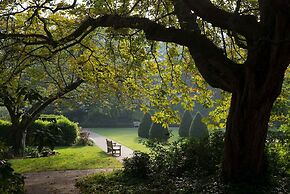 Jumeirah Carlton Tower London