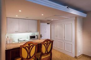 Marriott Executive Apartments Millennium Court