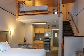 Rundlestone Lodge