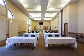 AmericInn by Wyndham Valley City - Conference Center