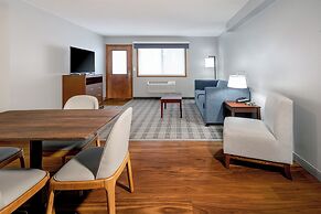 AmericInn by Wyndham Valley City - Conference Center