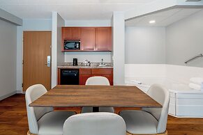 AmericInn by Wyndham Valley City - Conference Center