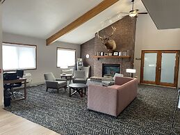 AmericInn by Wyndham Valley City - Conference Center