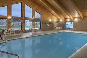 AmericInn by Wyndham Valley City - Conference Center