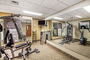 Quality Inn & Suites MidAmerica Industrial Park Area