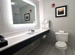 Best Western Erie Inn & Suites