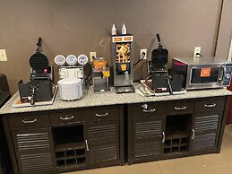 Comfort Suites Newark - Harrison